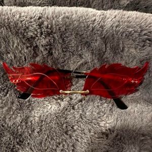 Fashion, glasses/sunglasses, unisex, fun, flame shape, red in excellent conditio